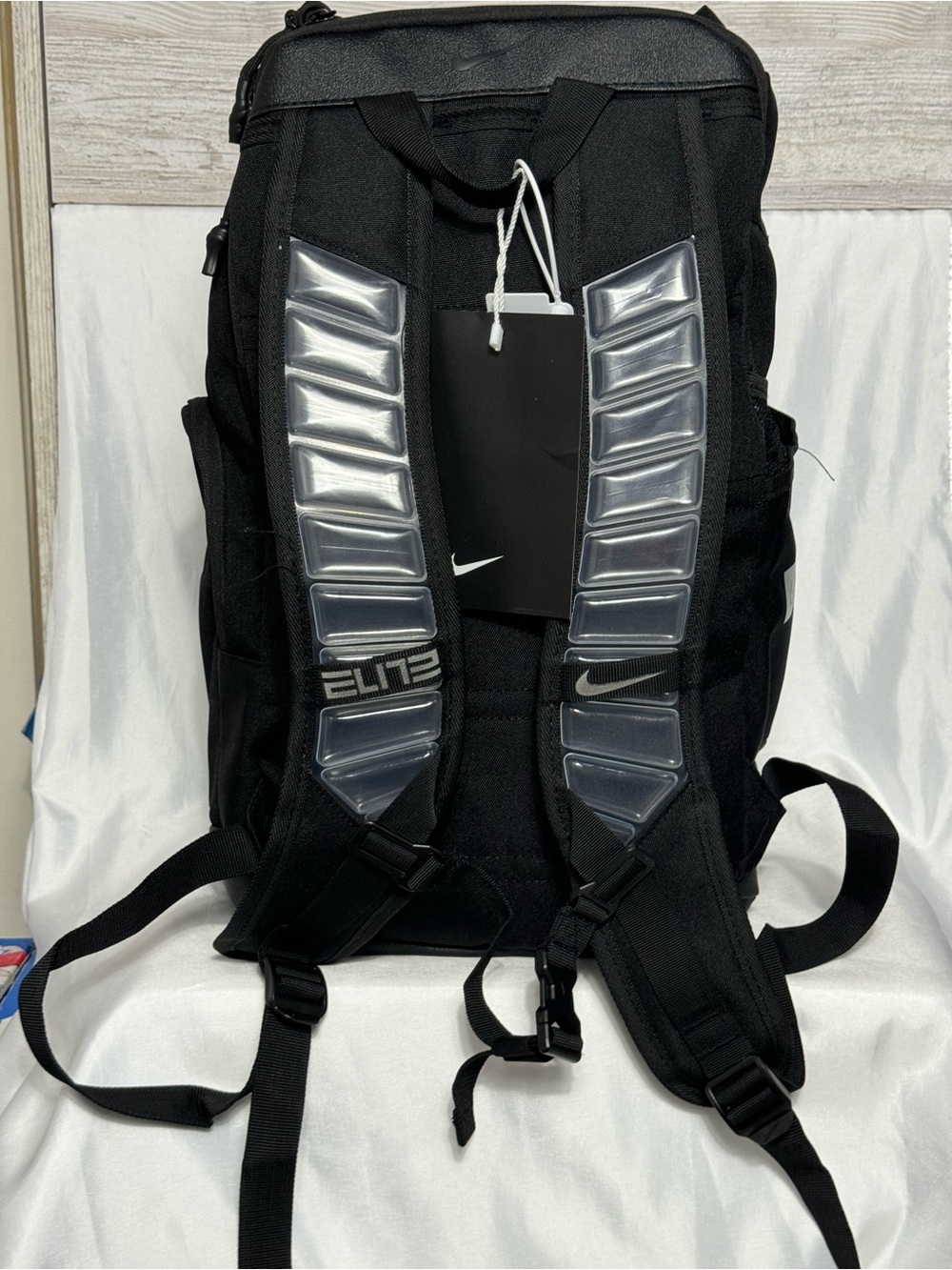Nike Elite Pro Basketball Backpack Black Silver Laptop School Gym Bag New - Picture 3 of 5